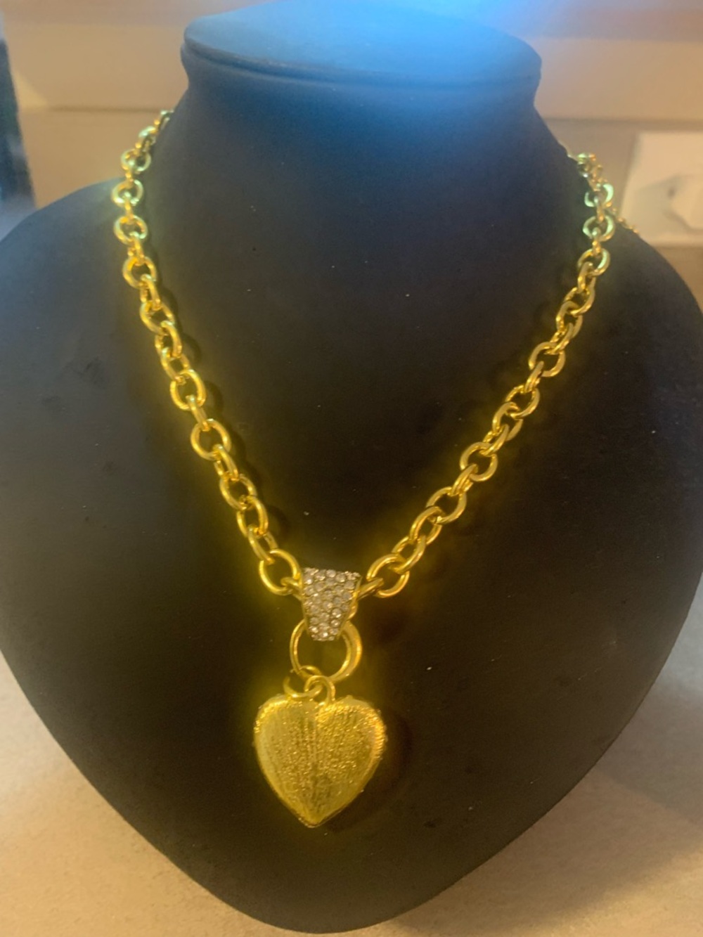 Gold-Tone Heart Pendant Necklace with Pavé Bail - Women's Jewelry 26 Cm